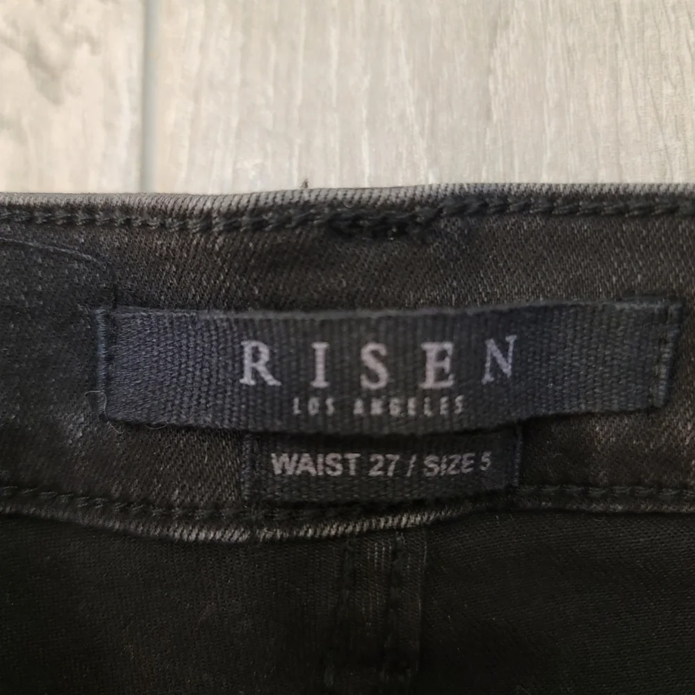 Risen High Rise Distressed Vintage Washed Black Skinny Jeans 27/5